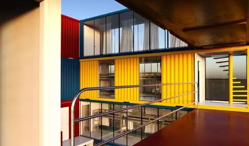 濟南長清區(qū)雙泉鎮(zhèn)住人集裝箱別墅酒店 濟南長清區(qū)雙泉鎮(zhèn)住人集裝箱別墅酒店